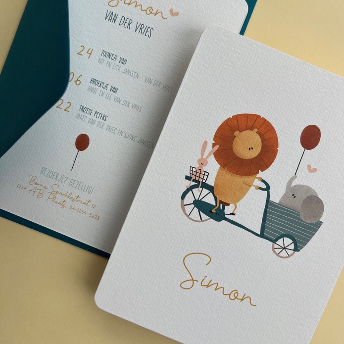 Geboortekaartje bakfiets met dieren, giraffe, olifant en konijn