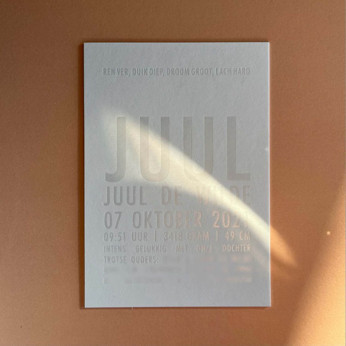 Minimalistisch geboortekaartje unisex