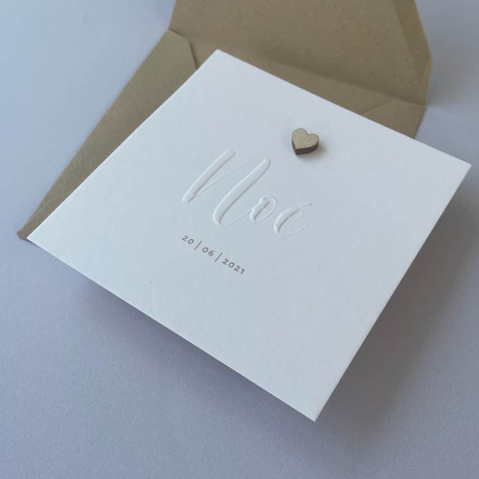 Tijdloos geboortekaartje met preeg