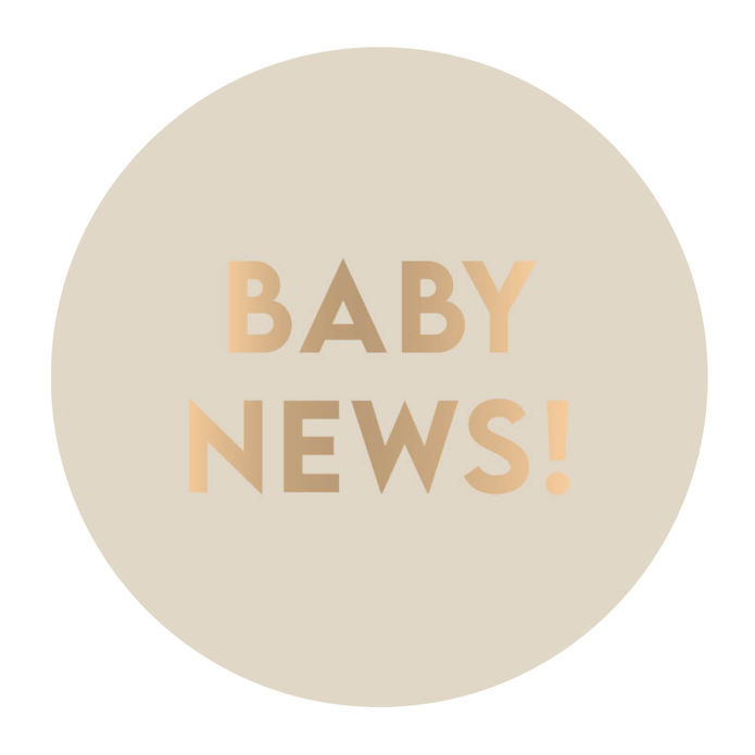 Sluitsticker beige, goud babynews