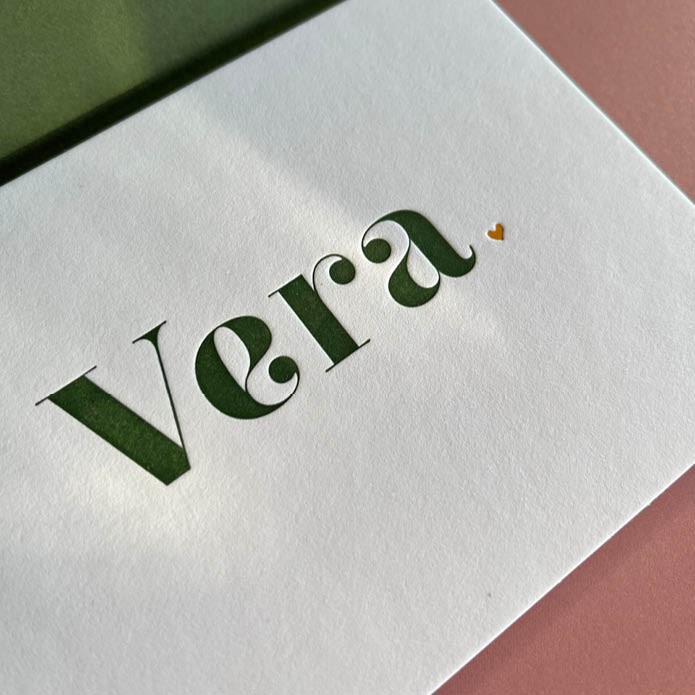 Romantisch stoer letterpress geboortekaart meisje